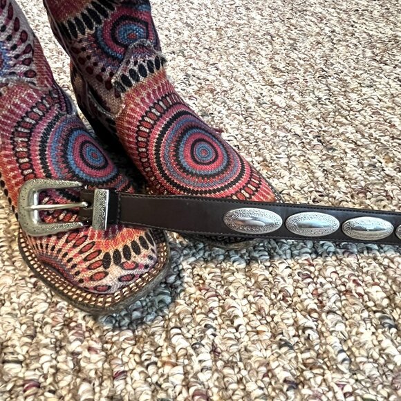 Lady Captiva Brown Belt, Engraved Silver Concho Southwest Cowgirl, Size Medium - Picture 2 of 11